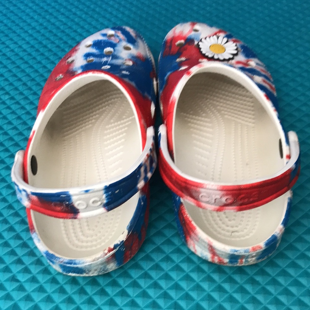 CROCS Unisex American Flag Colors Tie Dye Slip On Classic Clogs | 7M - 9W - Picture 3 of 11